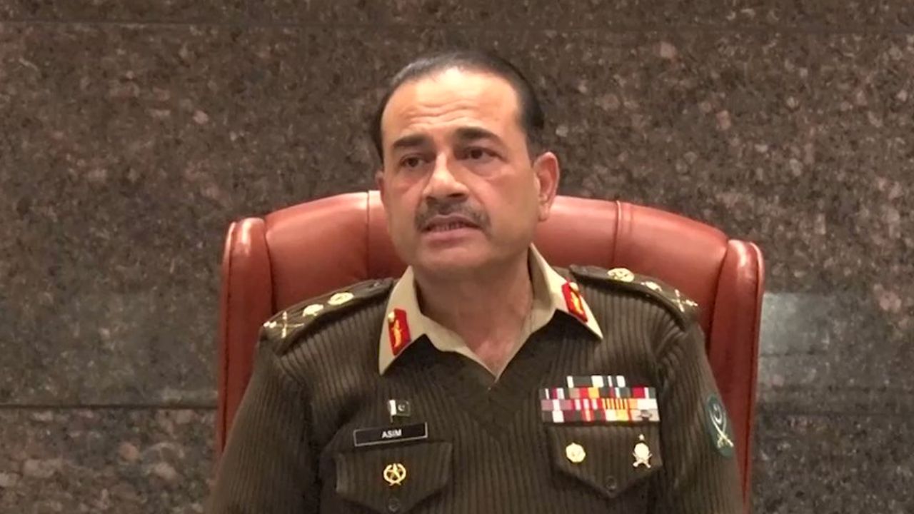 Pakistan yönetimi Suudi Arabistan'a saldırıları sebebiyle İran'ı kınadı