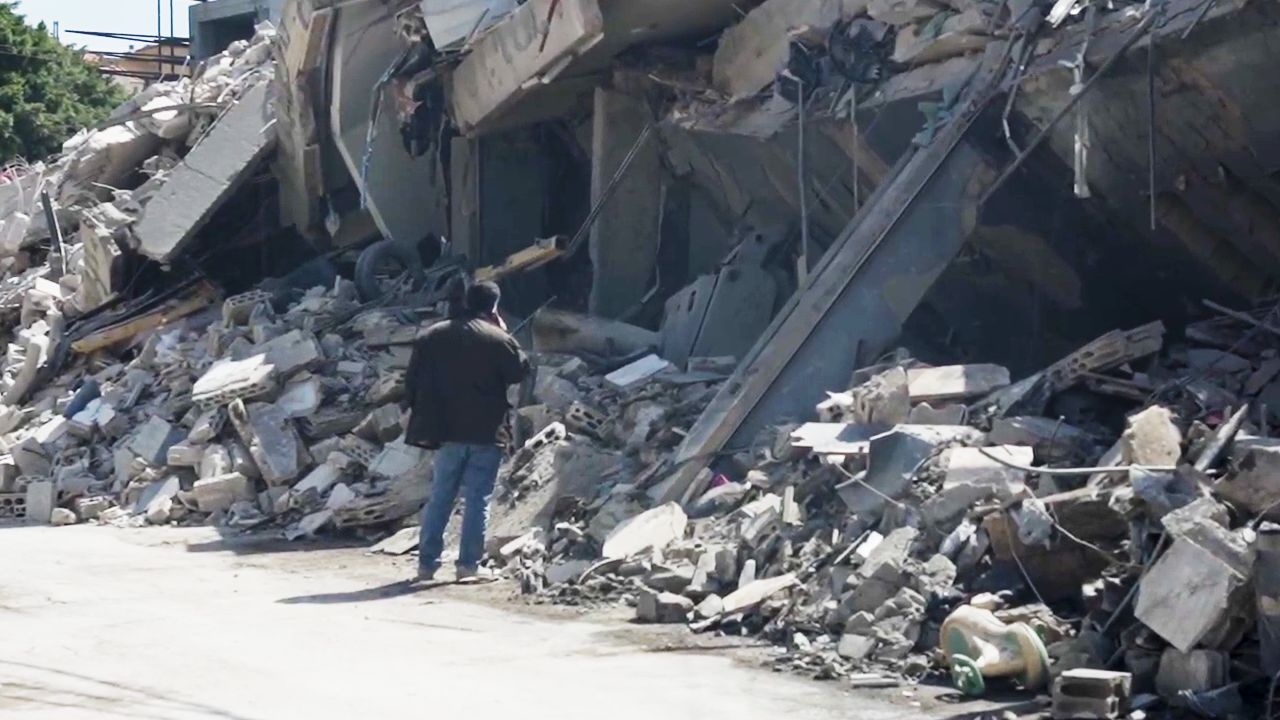 İsrail Lübnan'da 248 kadın ve 165 çocuğu katletti