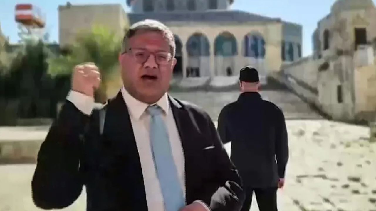 Ben Gvir Mescid-i Aksa'ya baskın düzenledi