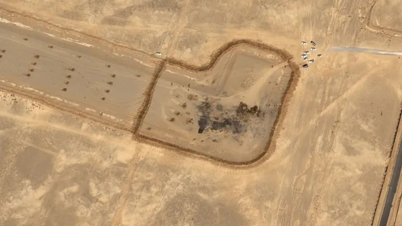 CNN: İran’da ABD’ye ait yanmış uçakların görüntüleri ortaya çıktı