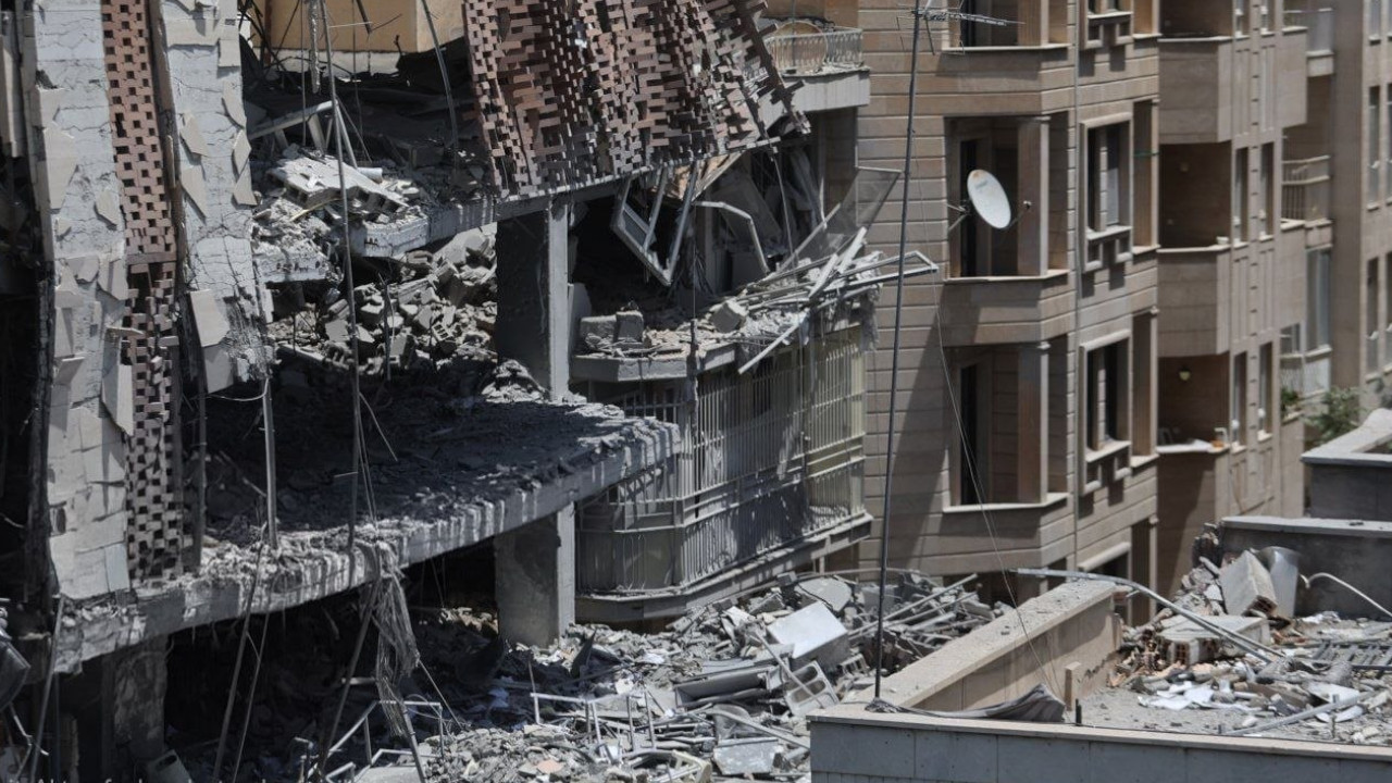 İran 270 milyar dolarlık savaş tazminatı talep ediyor