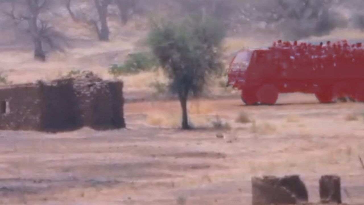 Nijer'de ordu güçlerine bombalı saldırı: Çok sayıda ölü ve yaralı var