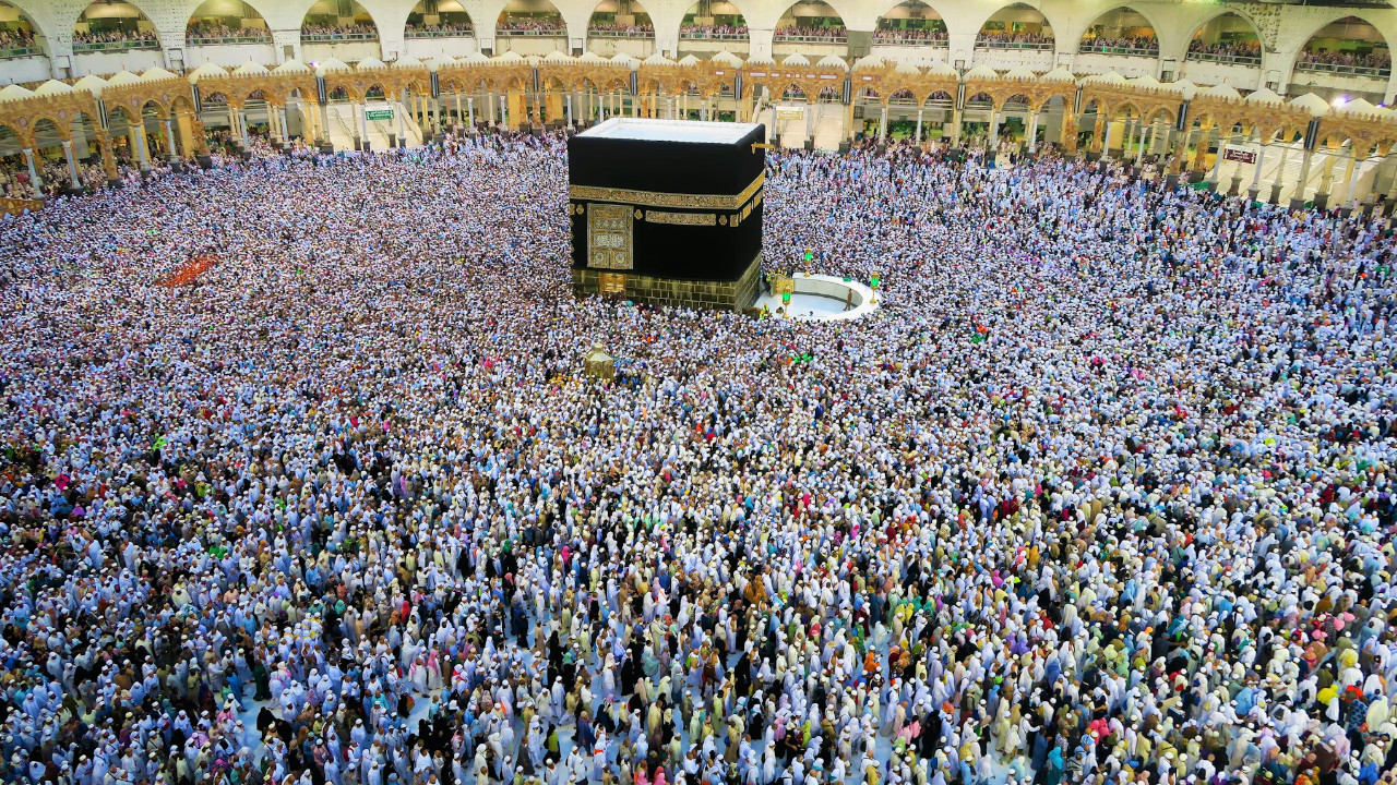 Suudi Arabistan: Sadece resmi izni olanlar hac yapabilecek