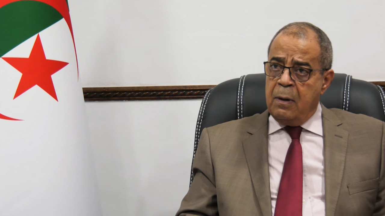 Cezayir’de eski sanayi bakanı yolsuzluktan 5 yıl hapse mahkum edildi