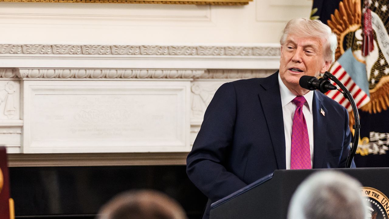 Trump: İran ekonomik olarak çöküyor