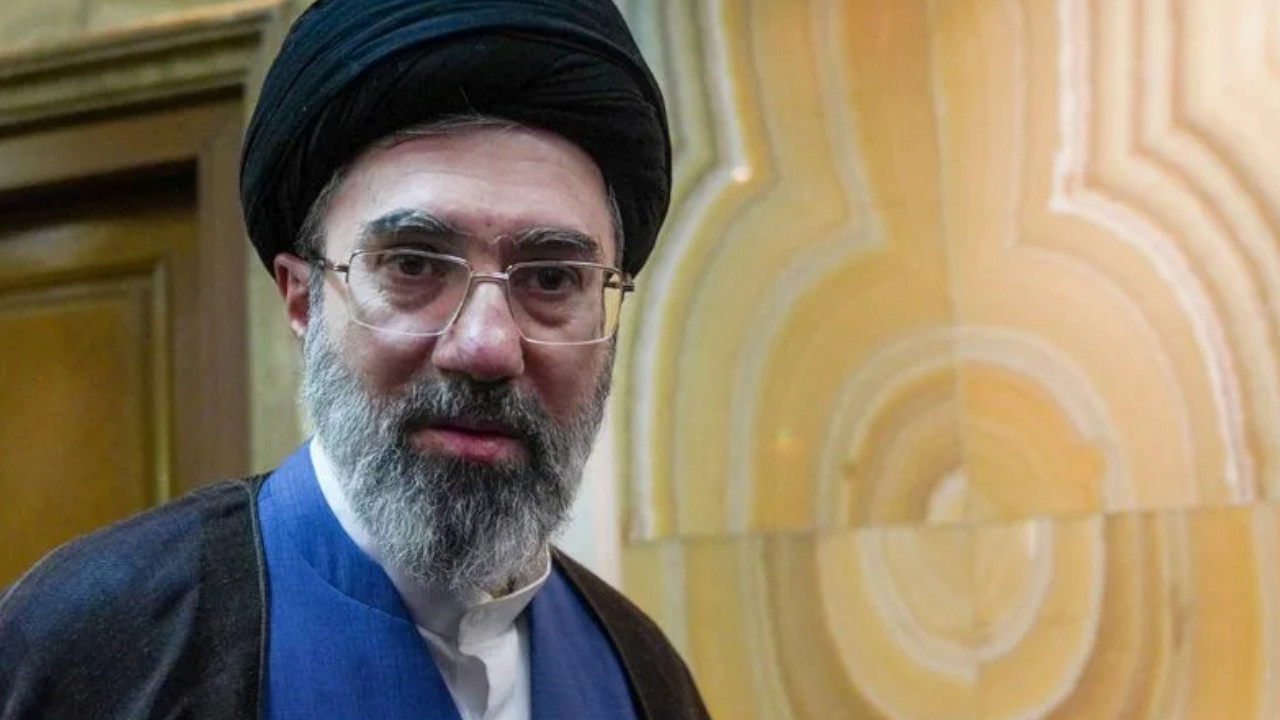 İran lideri Hamaney'den Hürmüz mesajı: “Yeni bir dönem başlıyor”