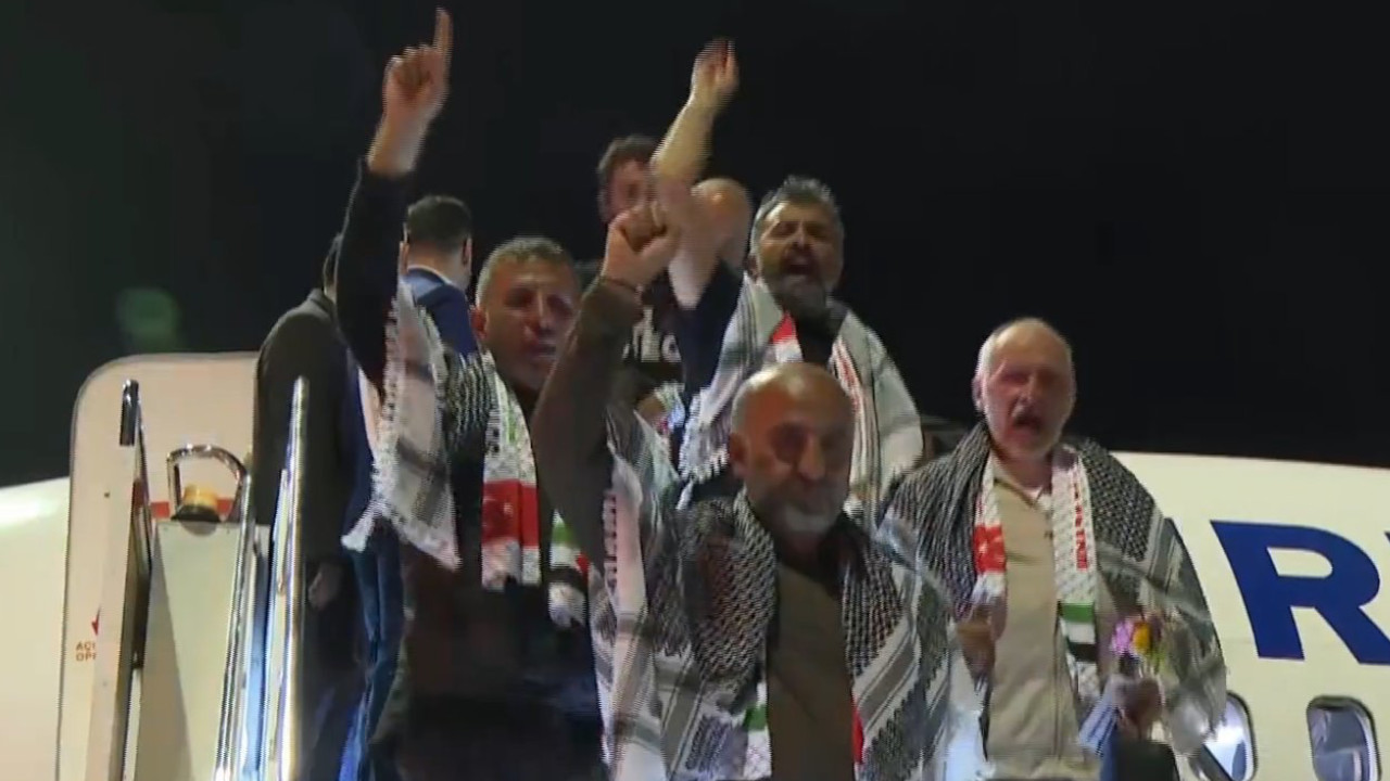 İsrail'in alıkoyduğu Sumud Filosu aktivistleri Türkiye'ye ulaştı