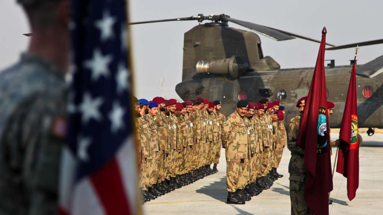 Reuters: Pakistan, Suudi Arabistan’a 8 bin asker ve savaş uçakları konuşlandırdı