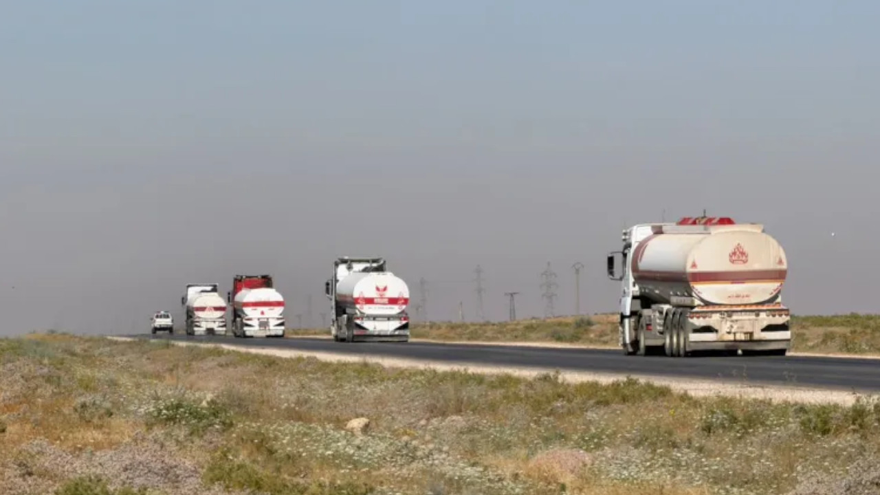 Irak'tan Suriye'ye yapılan günlük petrol sevkiyatı 1000 tankere yaklaştı