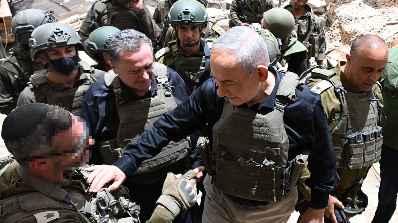 Netanyahu işgal altındaki Güney Lübnan'ı ziyaret etti