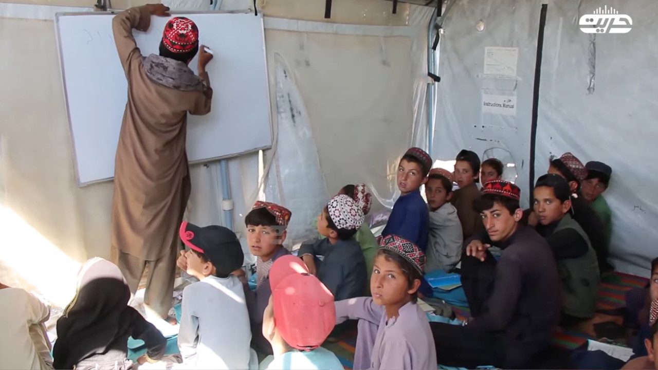 Pakistan ordusunun Afganistan'a yönelik saldırılarında 13 okul ve medrese zarar gördü