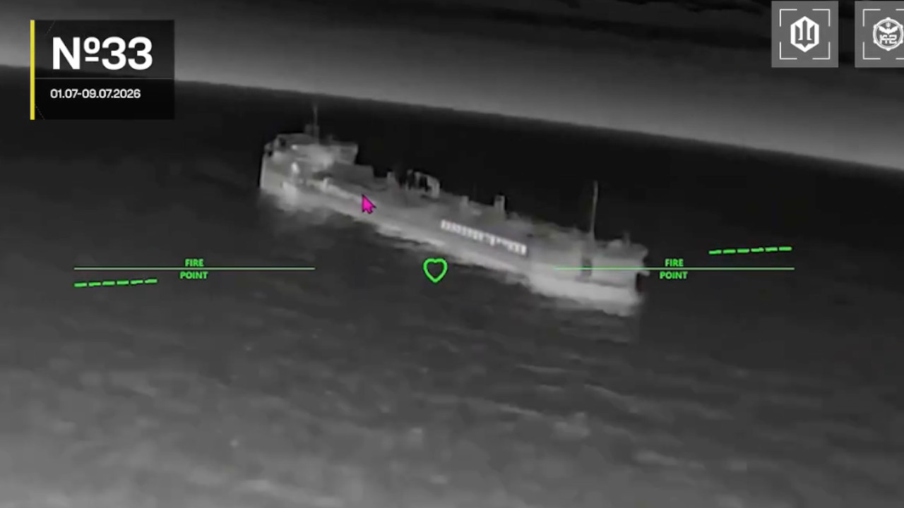 Ukrayna İHA'ları Rus petrol depolarını ve tankerlerini hedef aldı