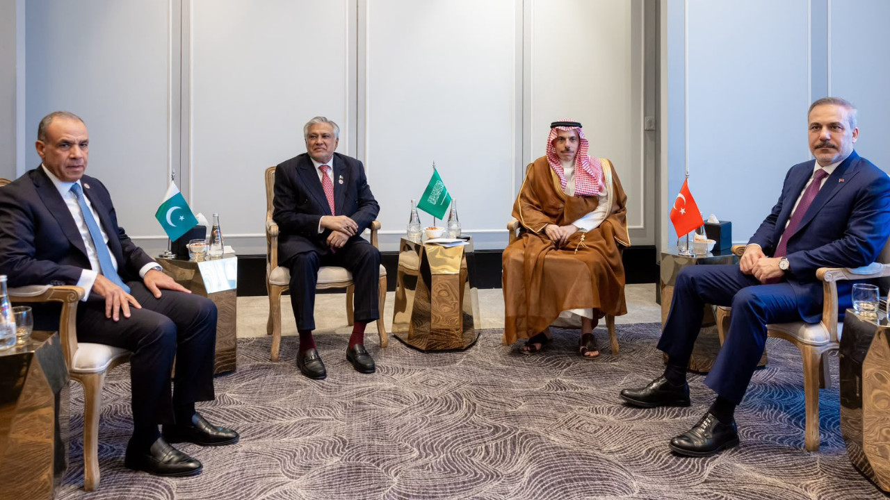 Türkiye, Suudi Arabistan, Mısır ve Pakistan'dan Hürmüz mesajı