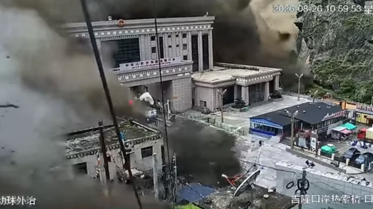 Nepal'deki selde kayıp sayısı 3 bini aştı