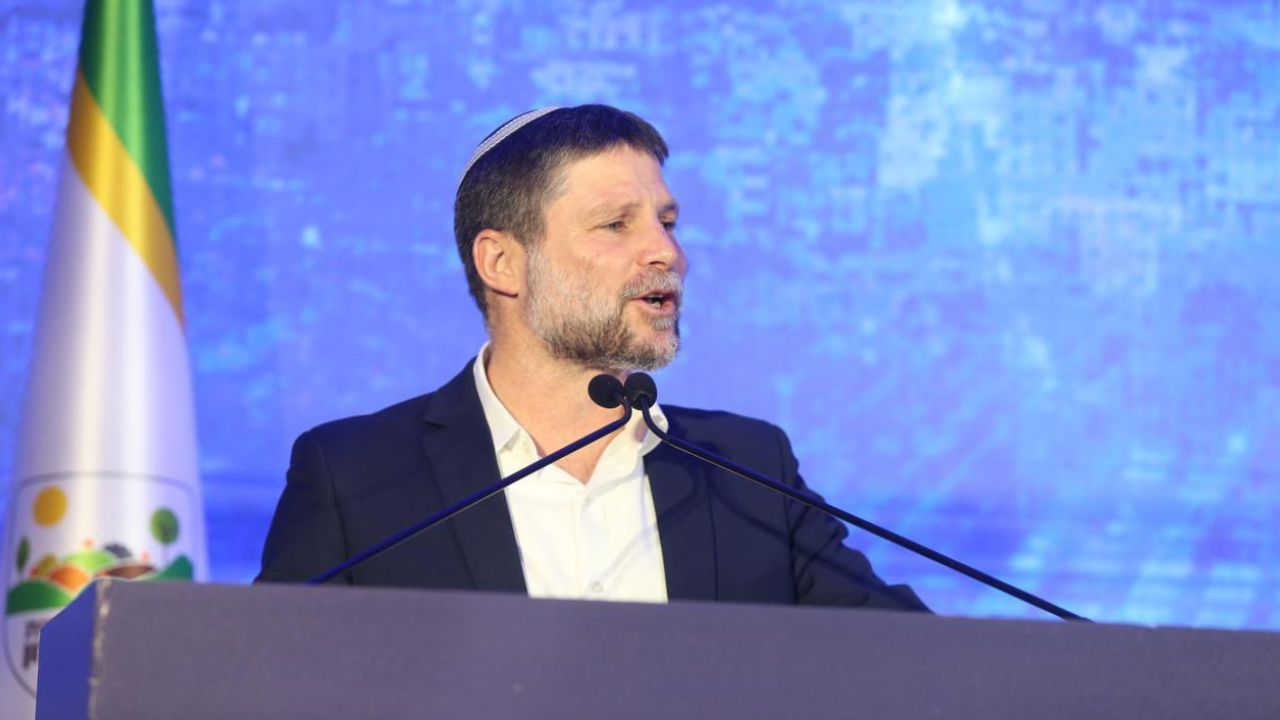 İsrailli Bakan Smotrich, Batı Şeria'daki Filistin anıtlarının yıkılmasını istedi