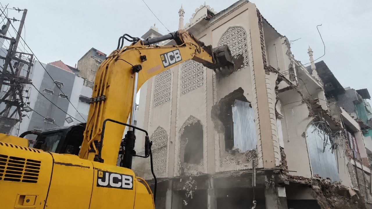 Hindistan'da cami yıkımları artarak devam ediyor