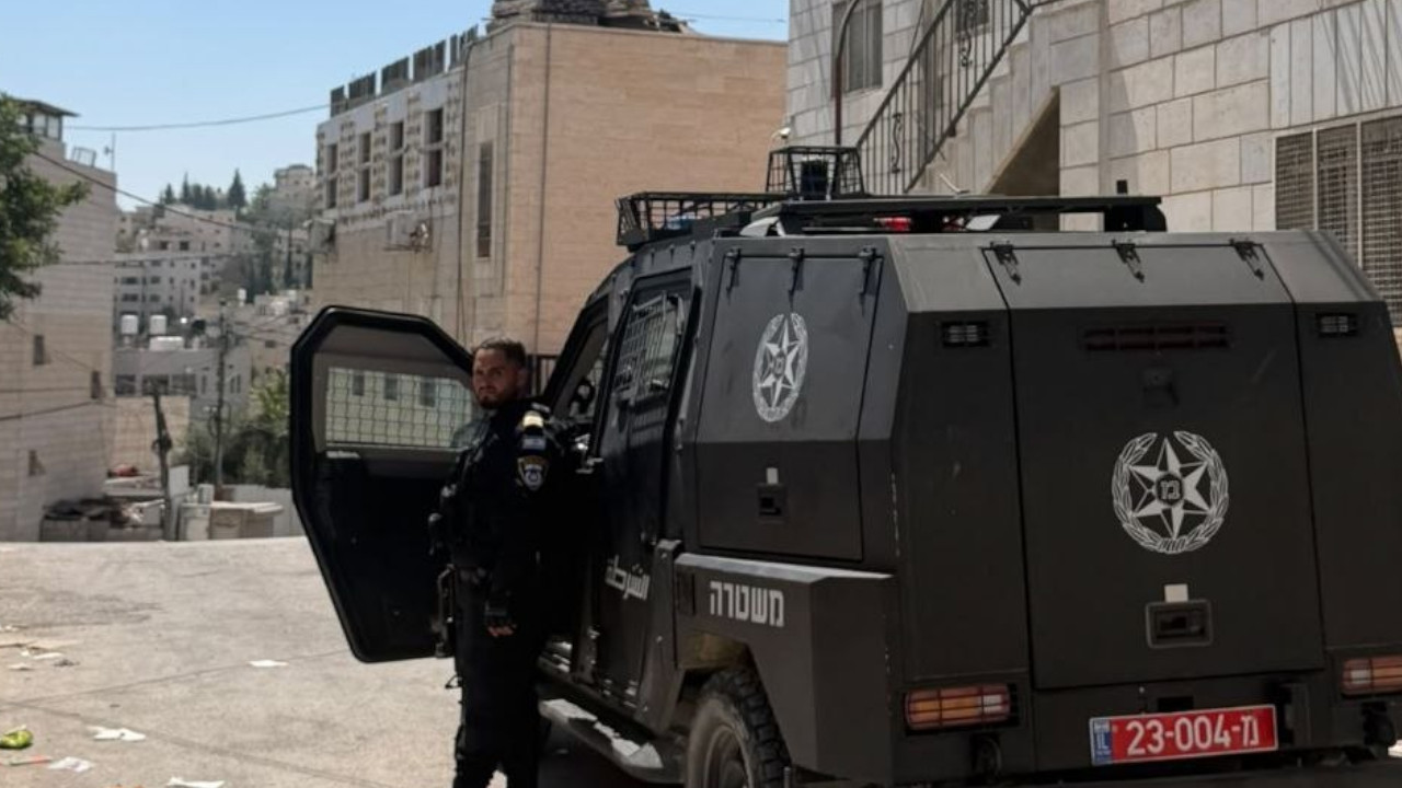 İsrail ordusu Batı Şeria'da 3 Filistin polisini gözaltına aldı
