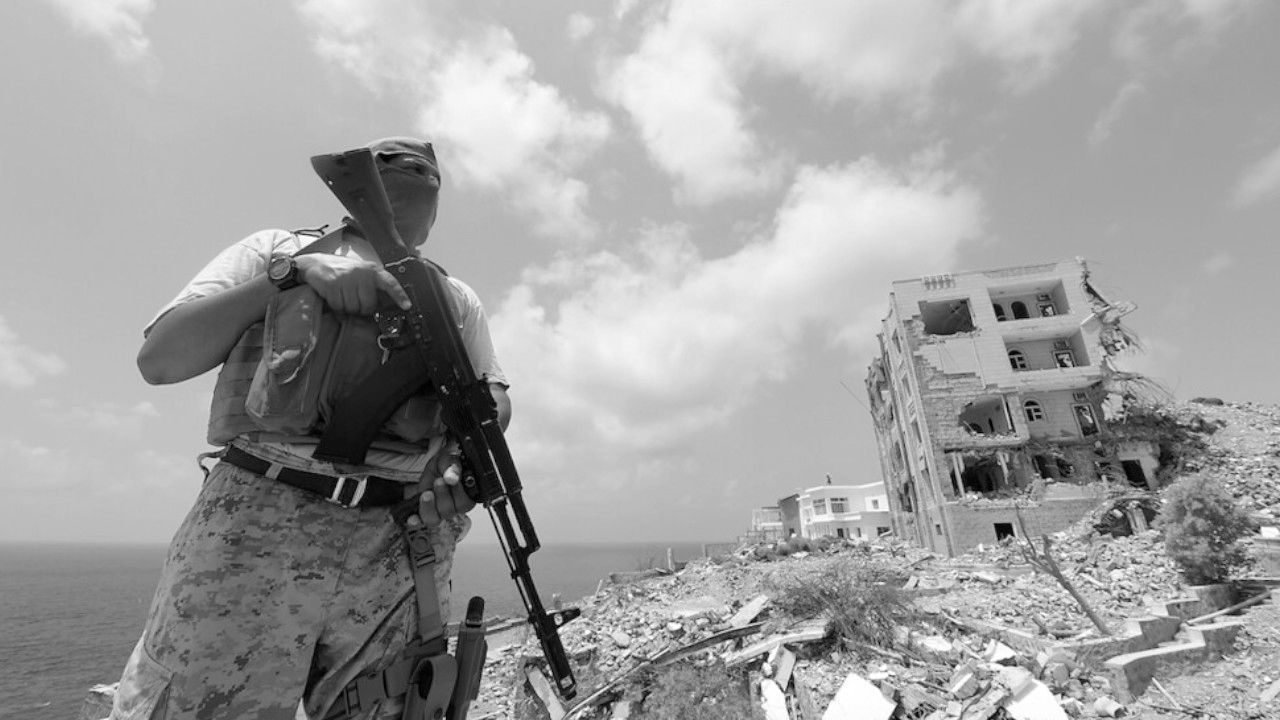 Husilerin kuşatması altındaki Taiz kenti savaşa hazırlanıyor
