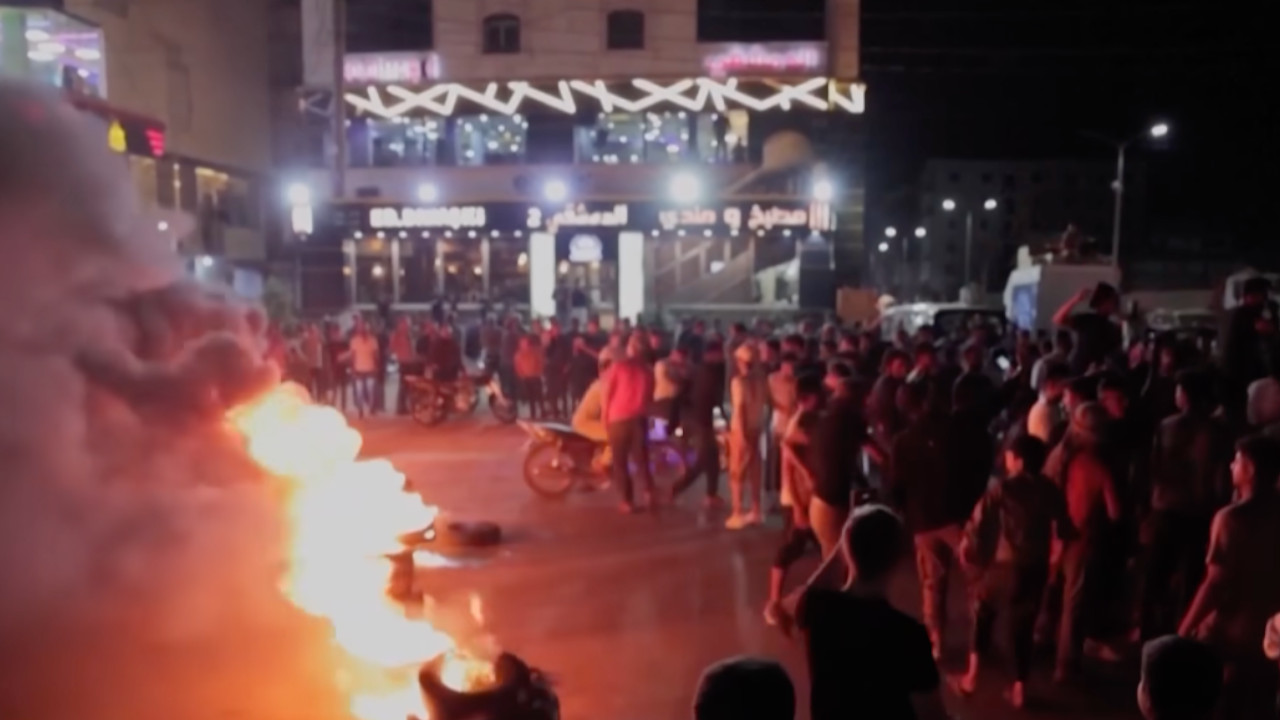 Suriye yönetimi, protestoların ardından akaryakıt fiyatlarını yeniden düzenliyor