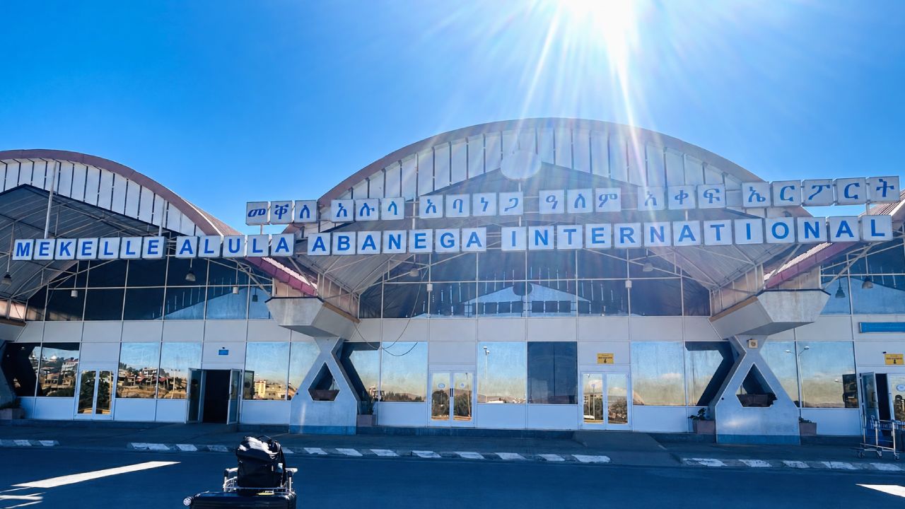 Tigray gruplar Etiyopya'da havalimanını ele geçirdi