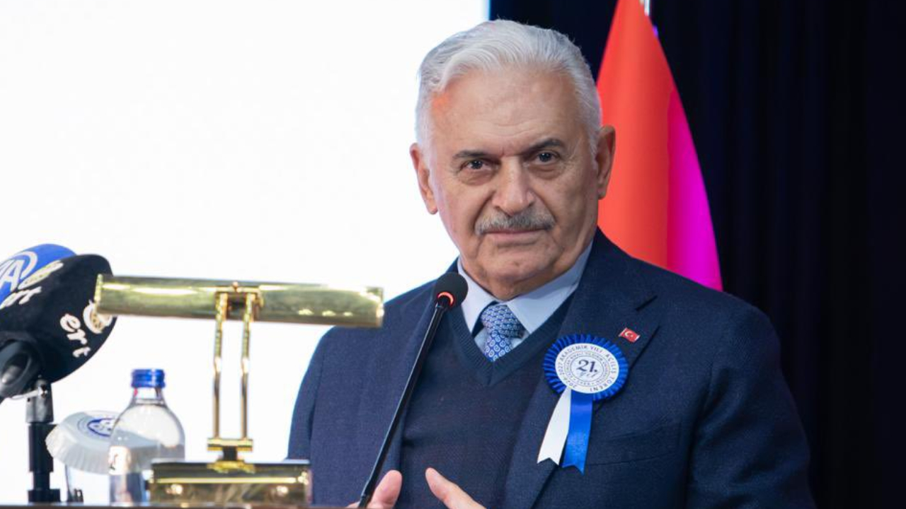 Binali Yıldırım: Azerbaycan ile ilişkilerimizi kimse bozamaz