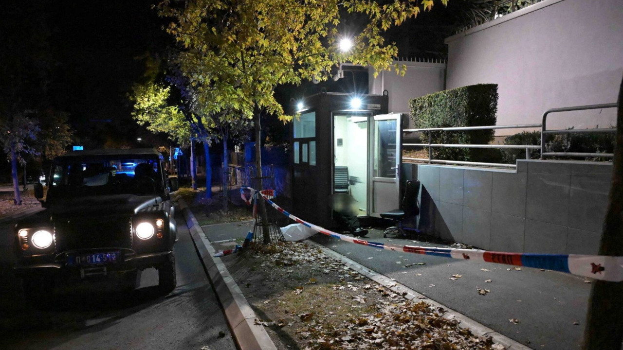 Sırbistan'daki İsrail Büyükelçiliği önünde bıçaklı saldırı