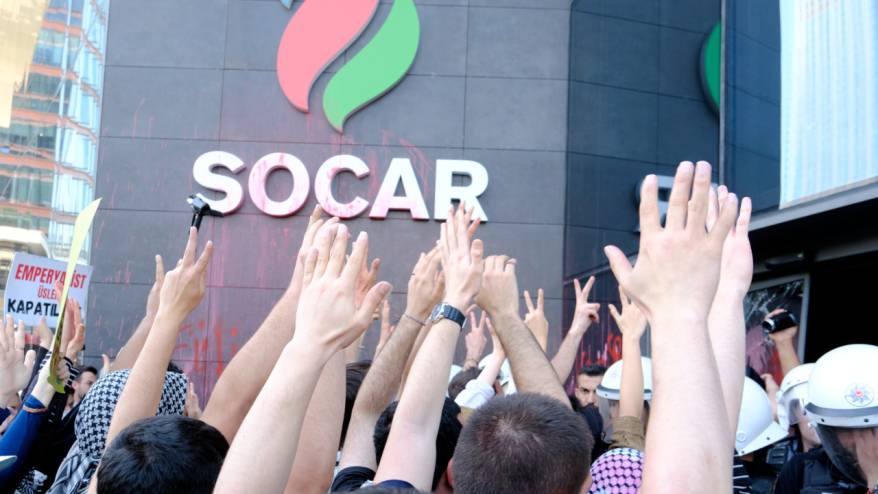 İsrail katliamlarını SOCAR önünde protesto eden aktivistlerin evlerine baskın düzenlendi