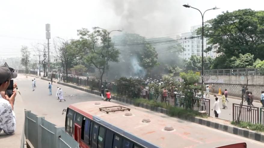 Bangladeş protestolarında can kaybı artıyor, iletişim hatları kesildi