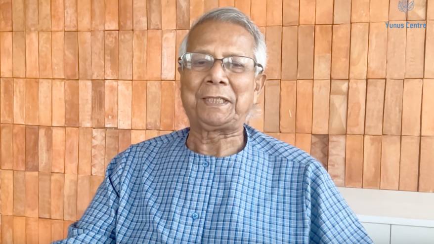 Nobel ödüllü Muhammed Yunus yeni hükümete liderlik etmek üzere Bangladeş'e döndü