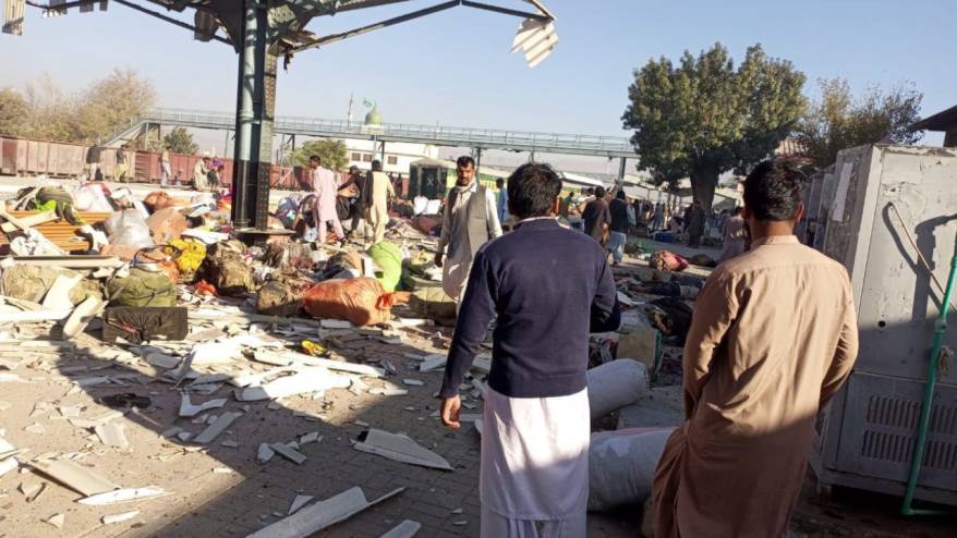 Pakistan'da tren istasyonunda bomba patladı: En az 24 ölü