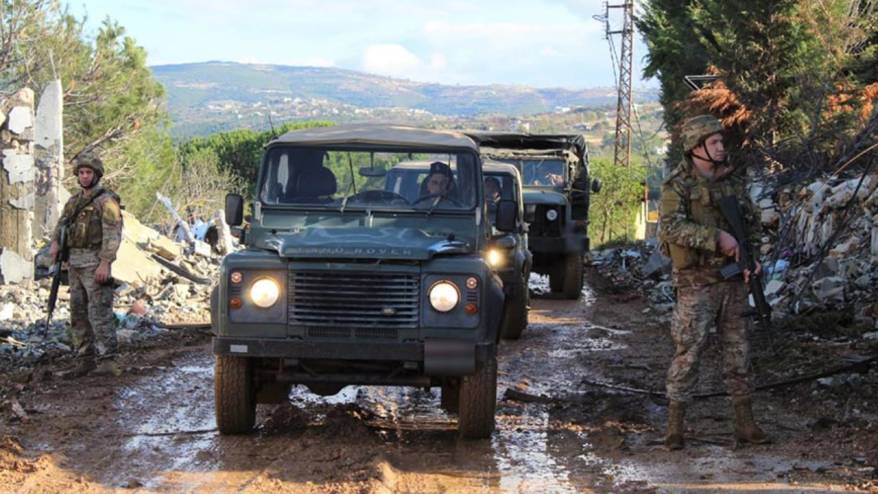 Lübnan ordusu İsrail'in çekildiği bölgelere konuşlanıyor