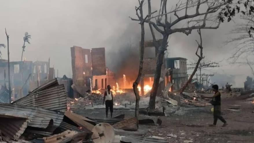 Myanmar ordusu Arakanlı Müslümanlara hava saldırısı düzenledi: 41 ölü, 52 yaralı