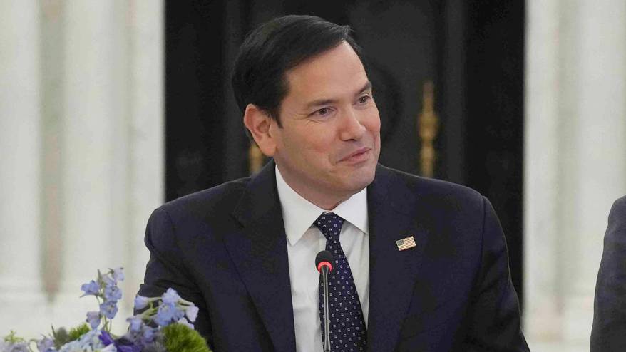 ABD Dışişleri Bakanı ilk Ortadoğu ziyaretinde İsrail'e gitti