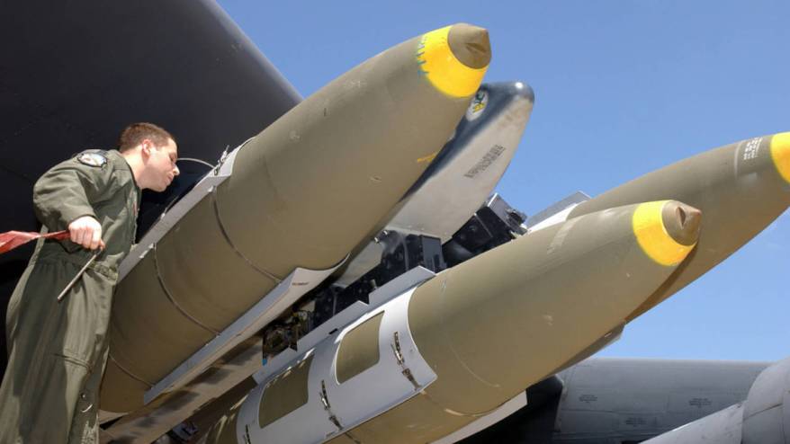 Trump yönetimi "katliam bombalarını" İsrail'e göndermeye başladı