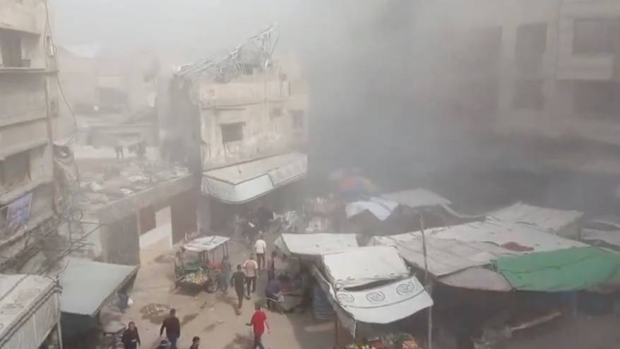 İsrail Gazze'de 48 sivili katletti