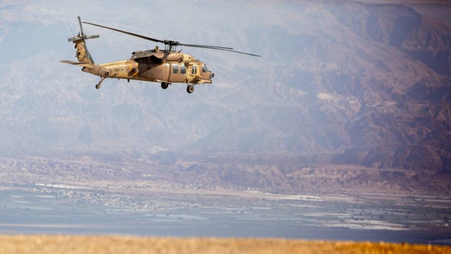 İsrail Suriye'deki Dürzi milislere helikopterlerle yardım gönderiyor