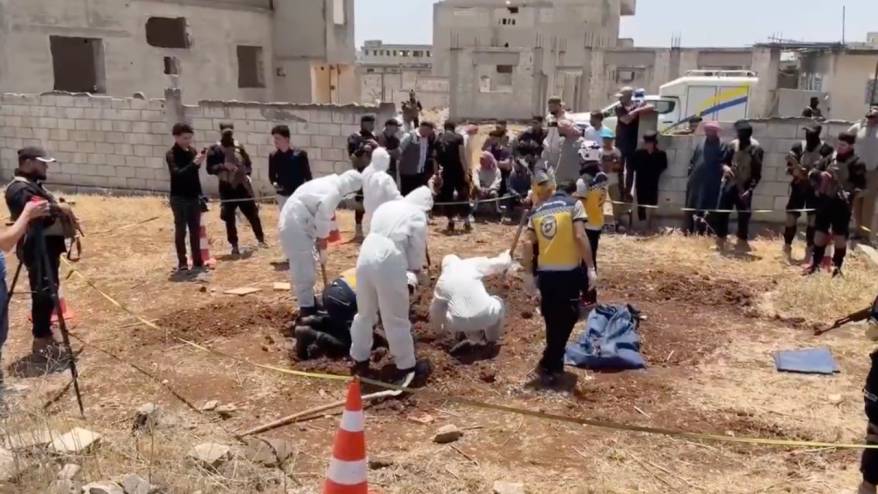 Suriye'de yeni bir toplu mezar bulundu