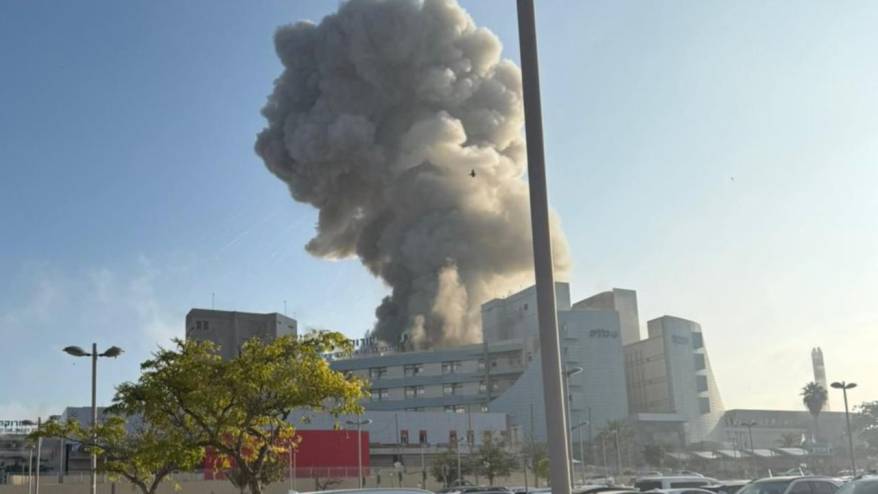 İran İsrail'i füzelerle vurdu