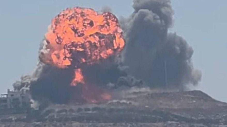 İsrail ateşkese rağmen Lübnan'ı bombalamaya devam ediyor