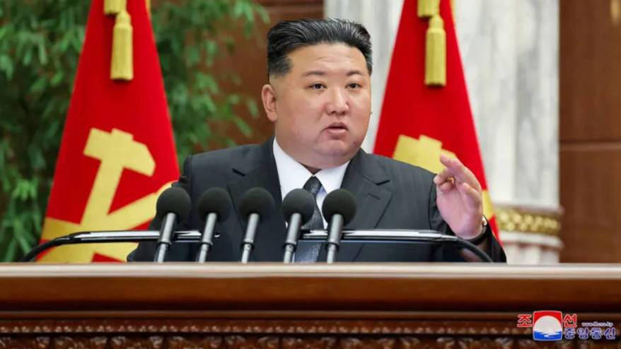Kuzey Kore lideri Kim Jong Un orduya "gerçek savaşa hazır olun" çağrısı yaptı