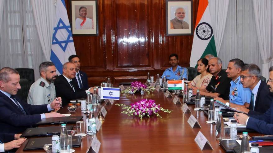 Hindistan ve İsrail, Gazze'deki vahşetin ortasında askeri bağları derinleştirmek için bir araya geldi