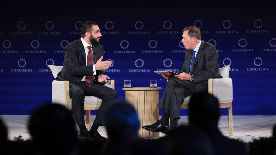 Suriye lideri Şara, eski hasmı ile yaptığı söyleşide İbrahim Anlaşmaları'na mesafeli yaklaştı