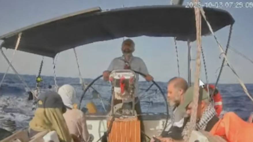 Sumud Filosu'ndaki son gemi Gazze'ye ilerliyor