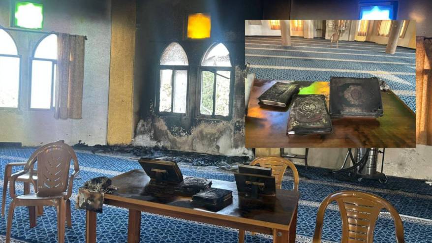 Yahudiler Batı Şeria'da bir camiyi ateşe verdi, duvarına yazılar yazdı: "Kınamaya devam edin"