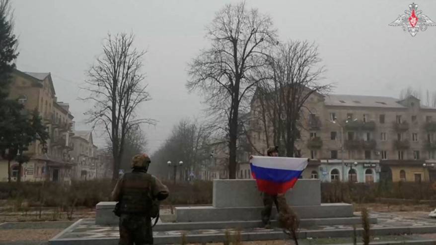 Rusya Ukrayna'nın stratejik şehrini tamamen ele geçirdiğini açıkladı