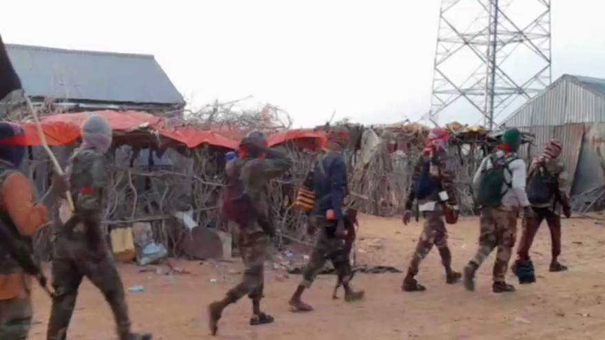 Somali'de bir yerleşim yeri daha Eş Şebab'ın eline geçti
