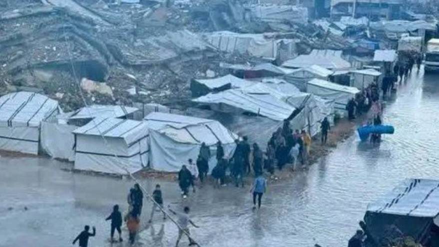 Gazze'yi bombalayan İsrail, Batı Şeria'daki baskınlarını sürdürüyor