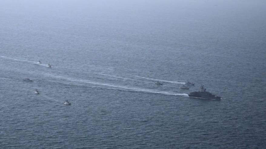 İran Devrim Muhafızları Hürmüz Boğazı'nda askeri tatbikat başlattı