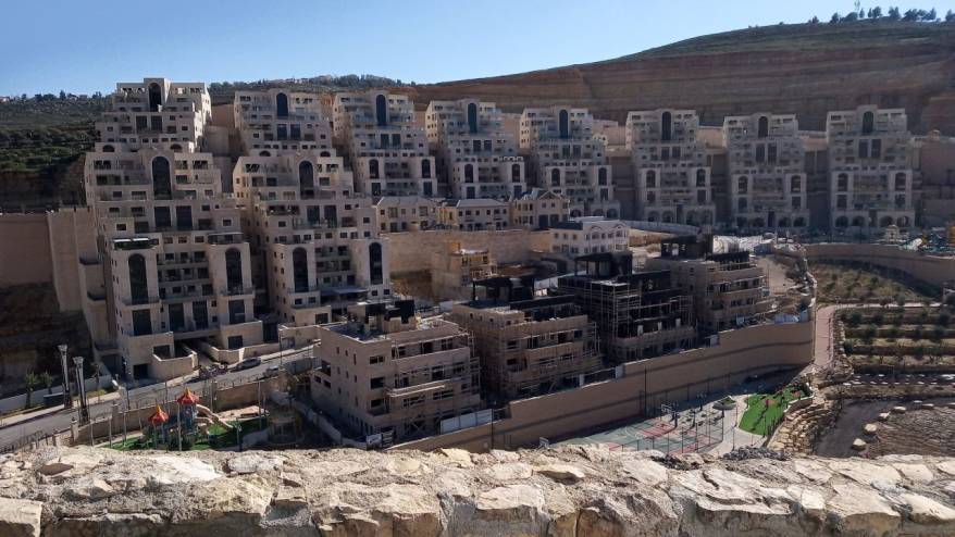 İsrail, Batı Şeria'daki bir Yahudi yerleşimini "şehir" statüsüne yükseltti