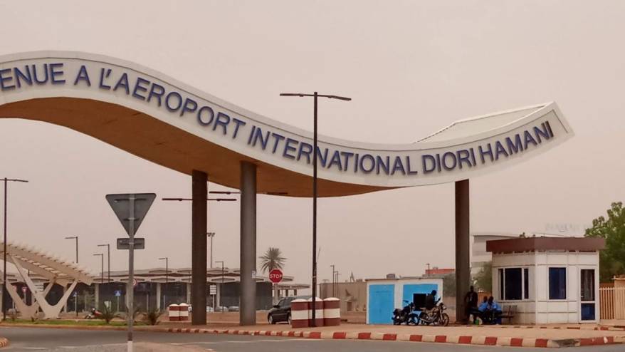 Nijer'in başkenti Niamey'de havalimanına saldırı